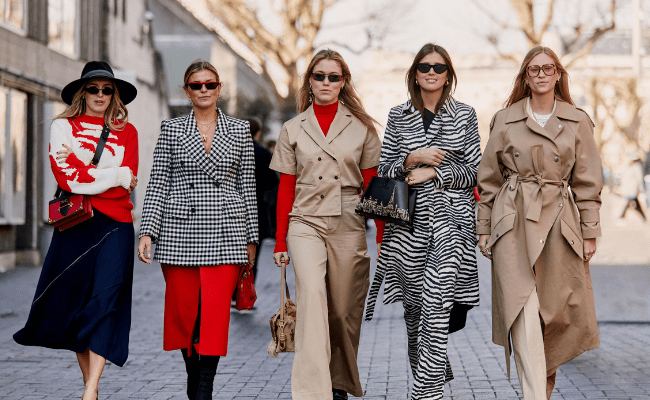 Gigi Hadid's versace's fall/ winter fashion collection- Luxurious fashion  
