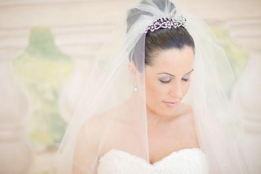 Wedding Hairstyles For Brides With Veils