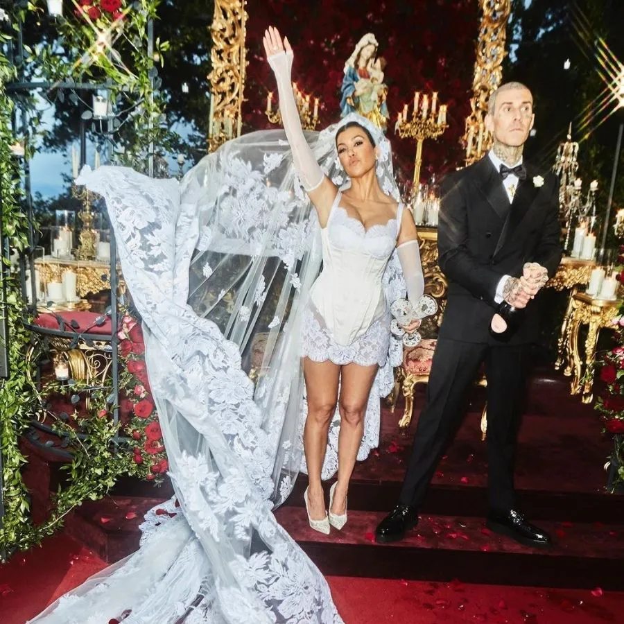Kourtney Kardashian Marries Travis Barker