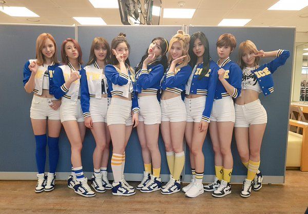 Twice Outfits - Cheer Up Era